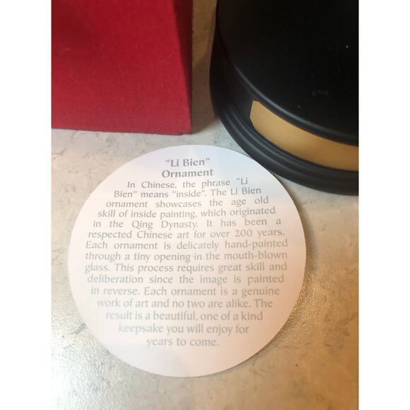 “Li Bien” One of a kind Christmas ornament. Eskimos skating hand-painted signed. - Picture 10 of 10